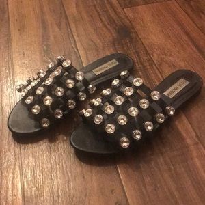 “Lashes” slides